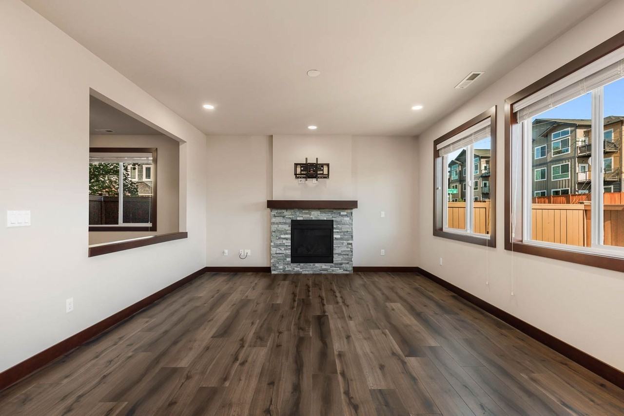 4026 147th Pl Se - Photo 4 of 19