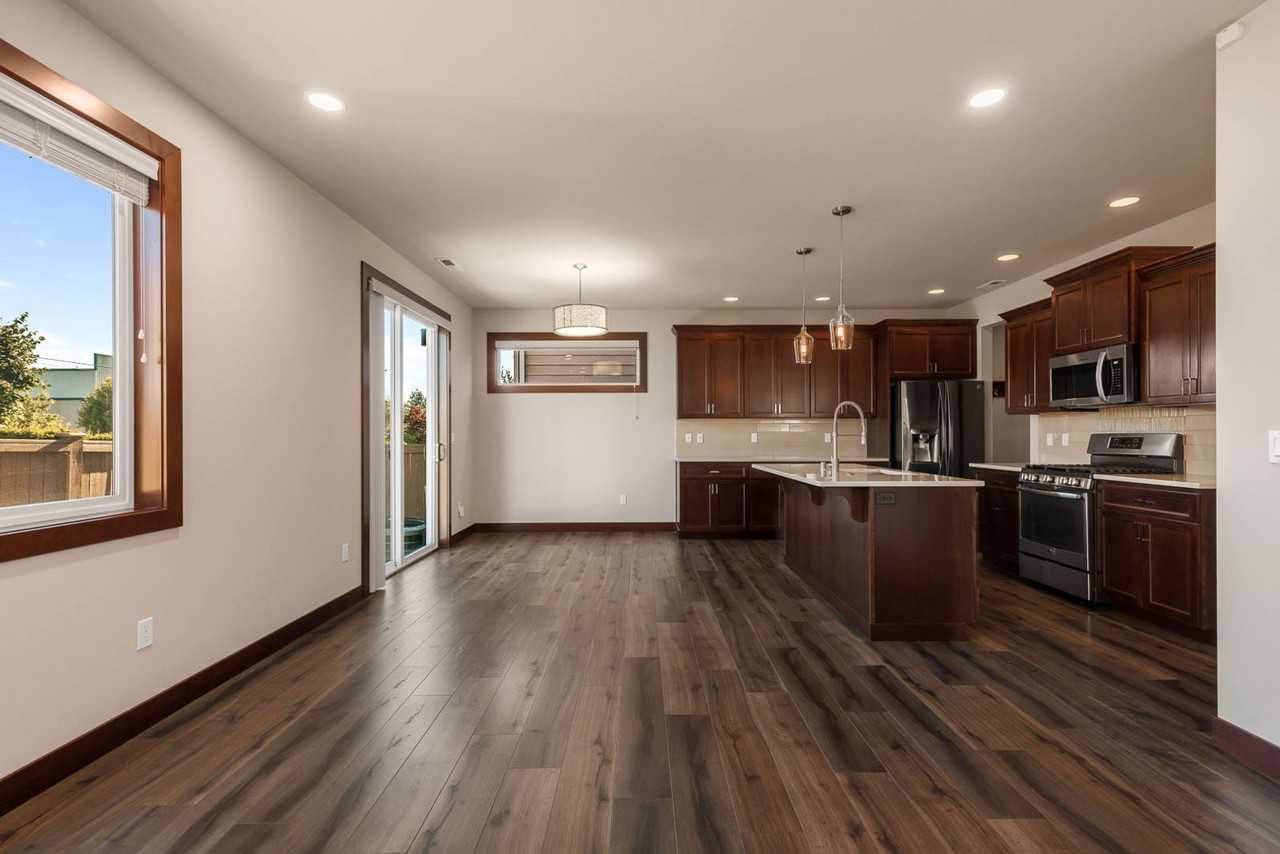 4026 147th Pl Se - Photo 5 of 19