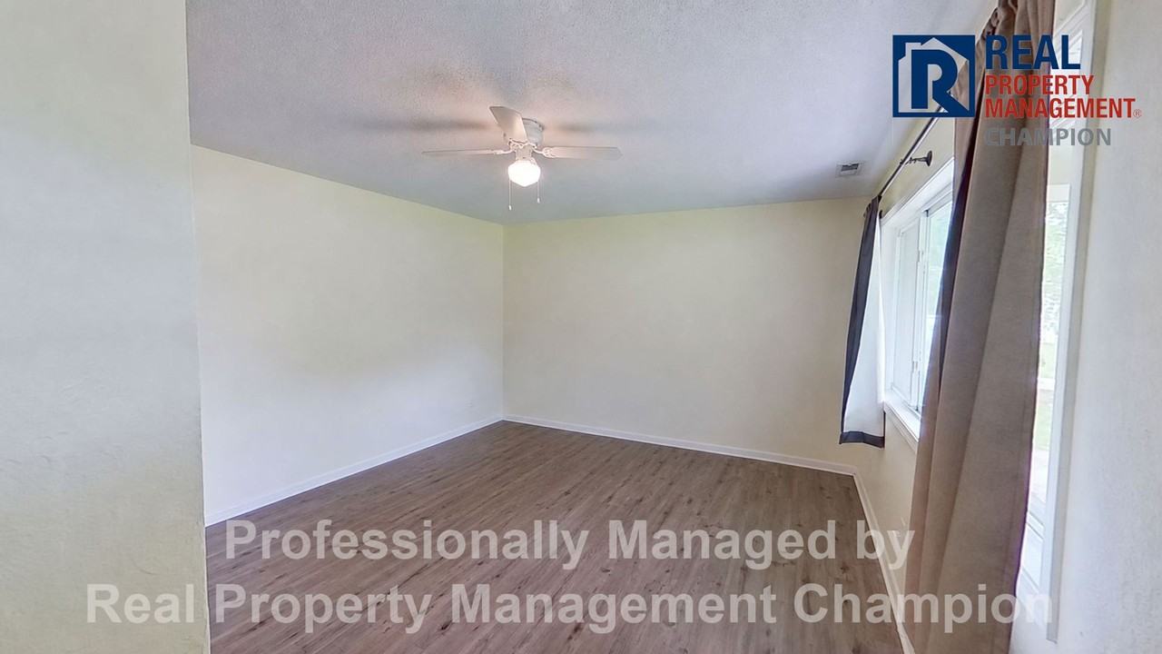 101 N Glen Ct - Photo 2 of 22