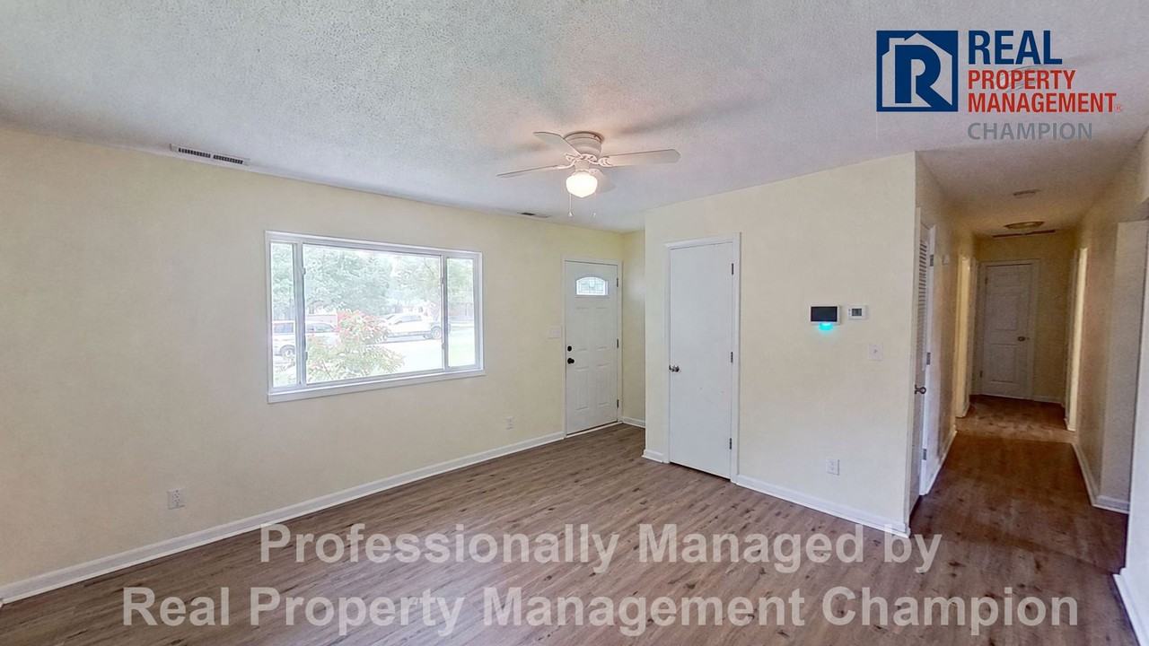 101 N Glen Ct - Photo 3 of 22