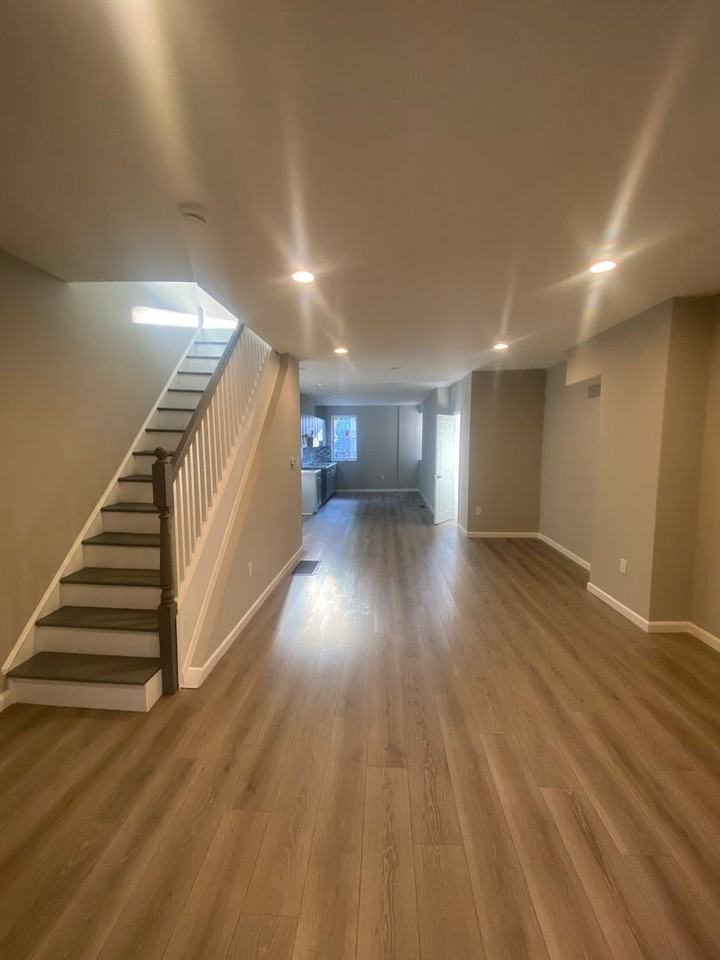 6310 Ogontz Ave - Photo 3 of 32