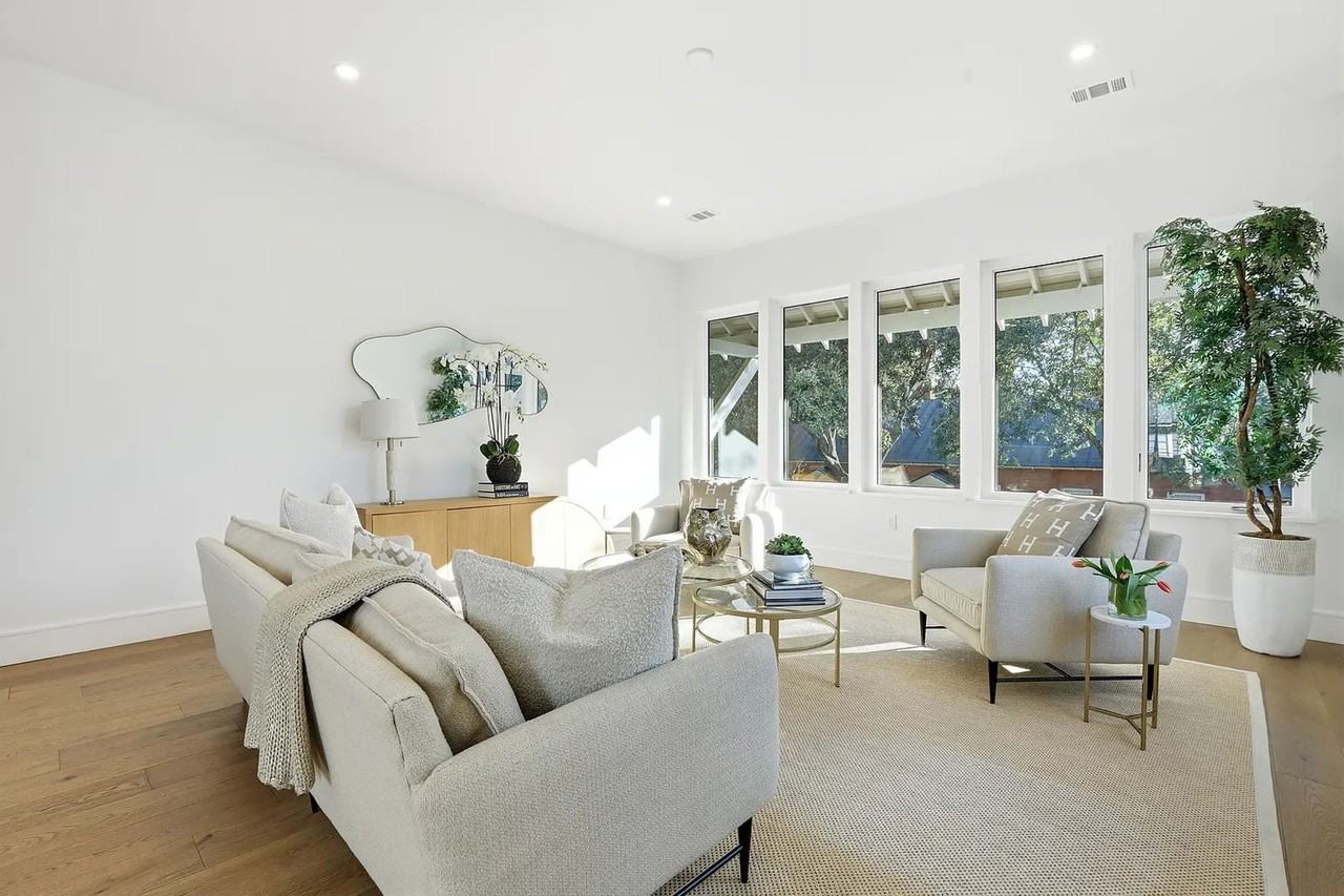 Luxury New Construction Rental Near Starland, SCAD & Ardsley Park with Garage and Private Courtyard - Photo 7 of 29