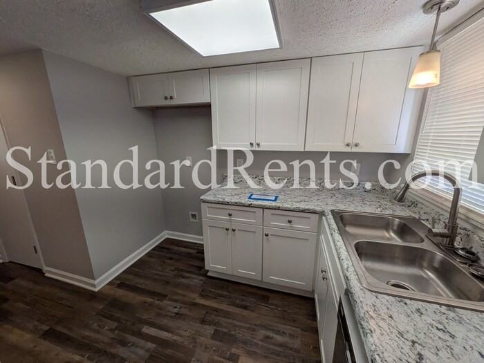 2872 Spruce Cir - Photo 7 of 16