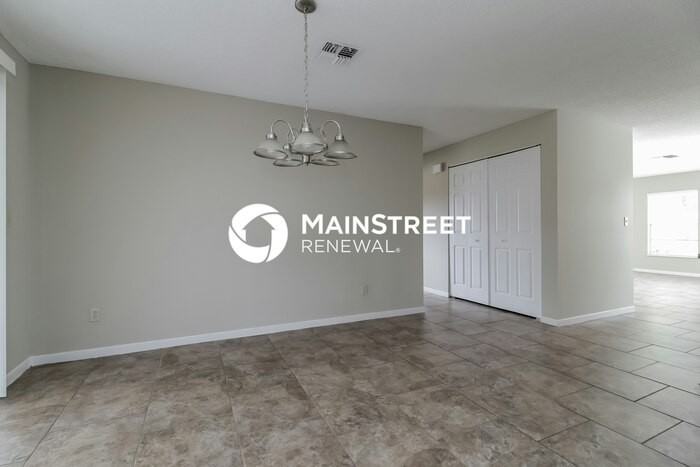 516 Bounty Ave Ne - Photo 5 of 16