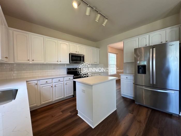 3343 Crutchfield Pl - Photo 4 of 30