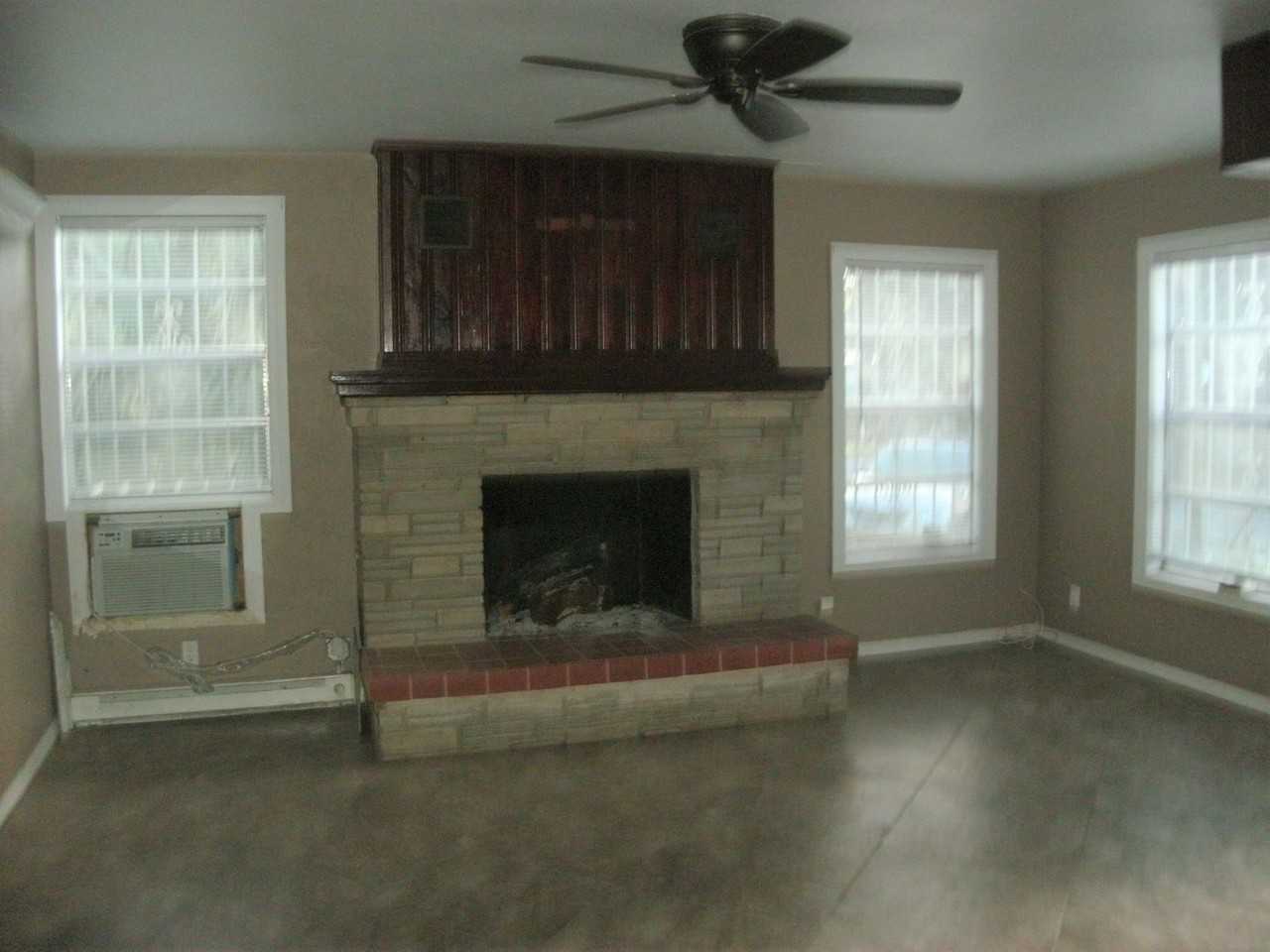 531 Elm St - Photo 5 of 7