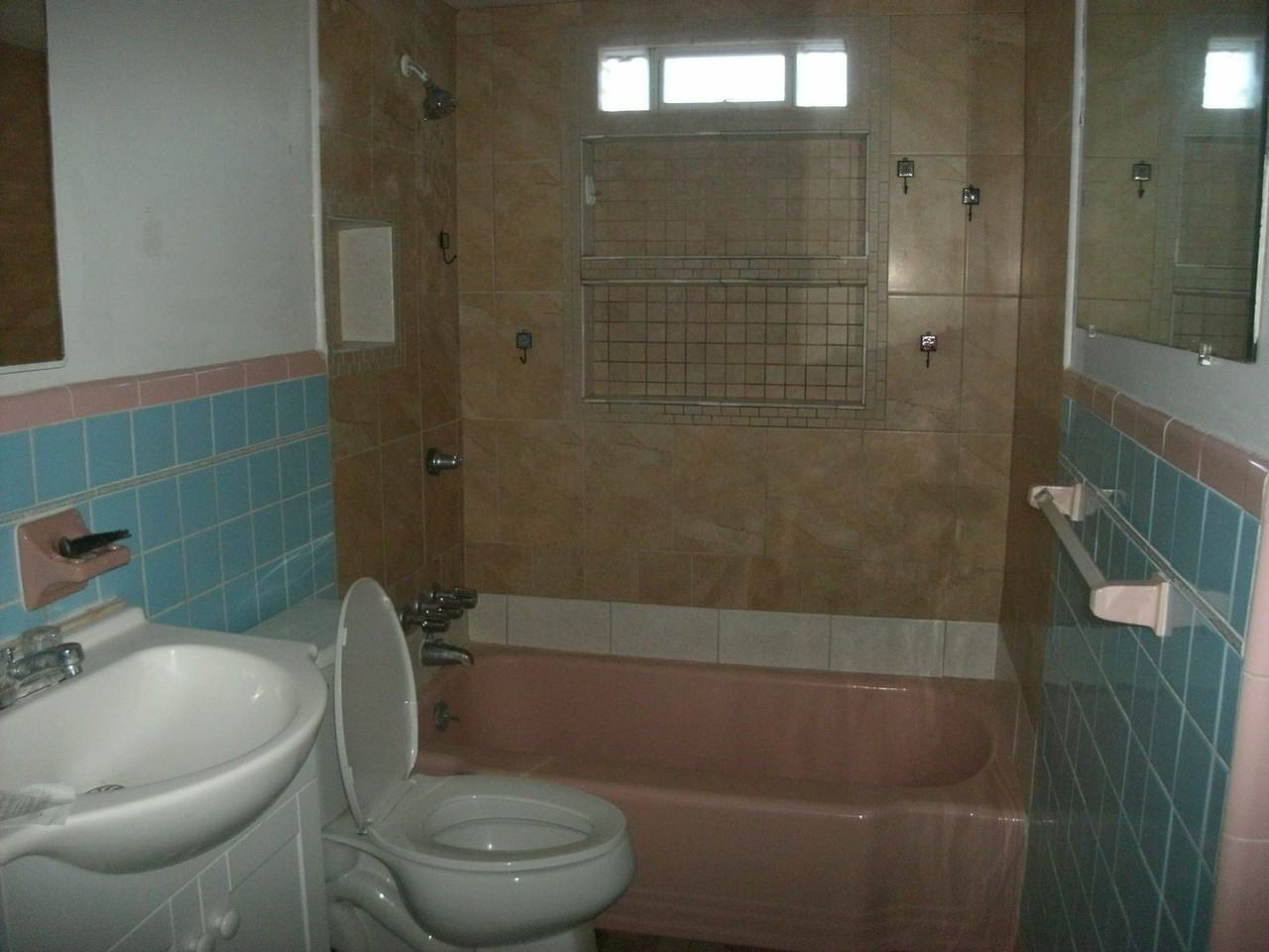 531 Elm St - Photo 6 of 7
