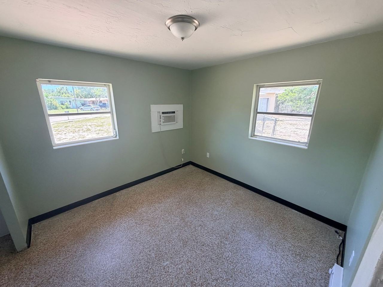 5403 Tangerine Dr - Photo 6 of 16