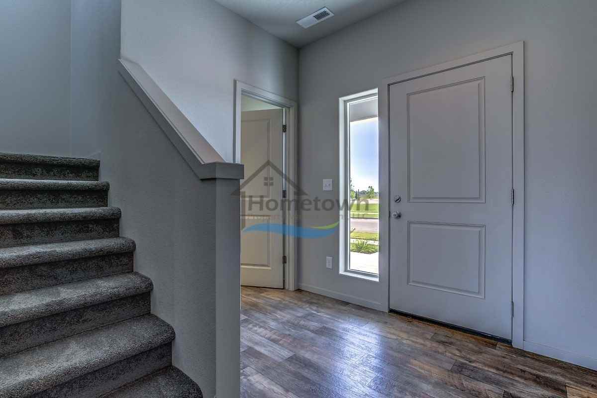 1847 N Clark Fork Pkwy - Photo 4 of 25
