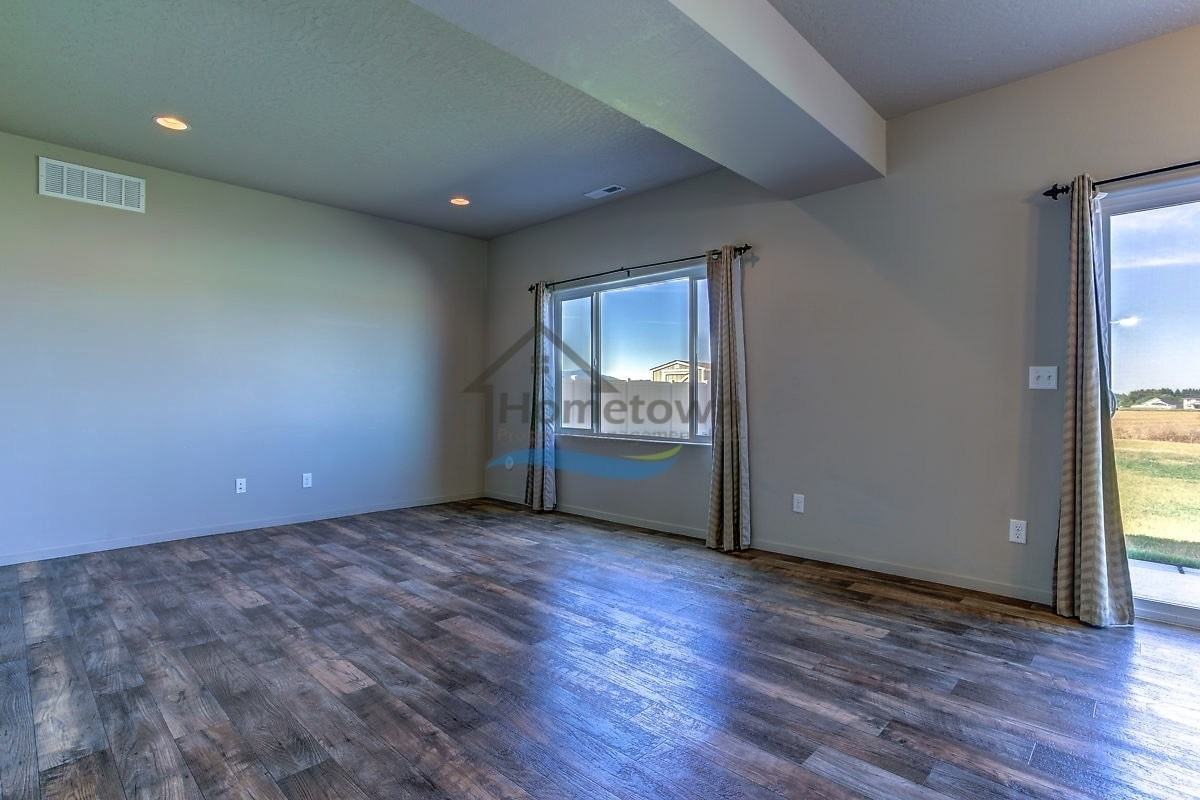 1847 N Clark Fork Pkwy - Photo 5 of 25