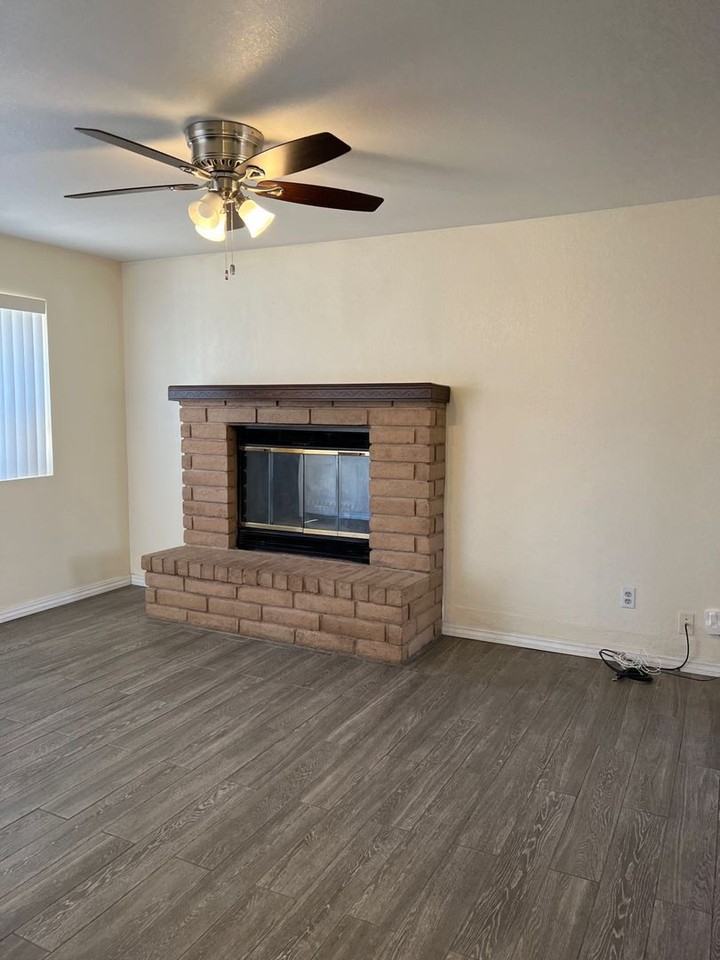 21421 Circle Dr - Photo 2 of 10