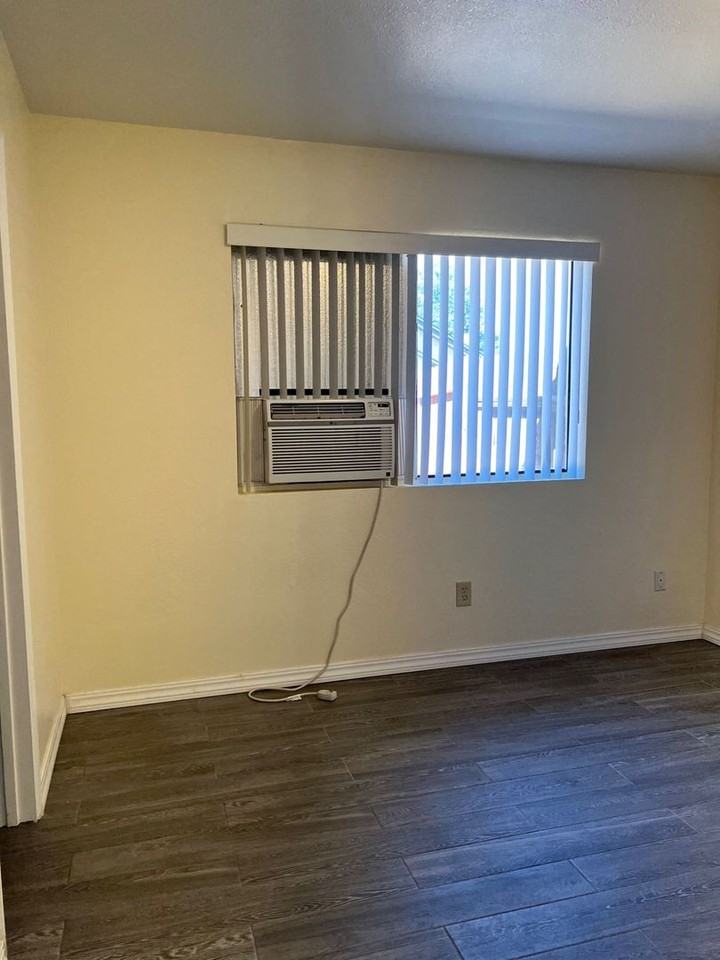 21421 Circle Dr - Photo 5 of 10