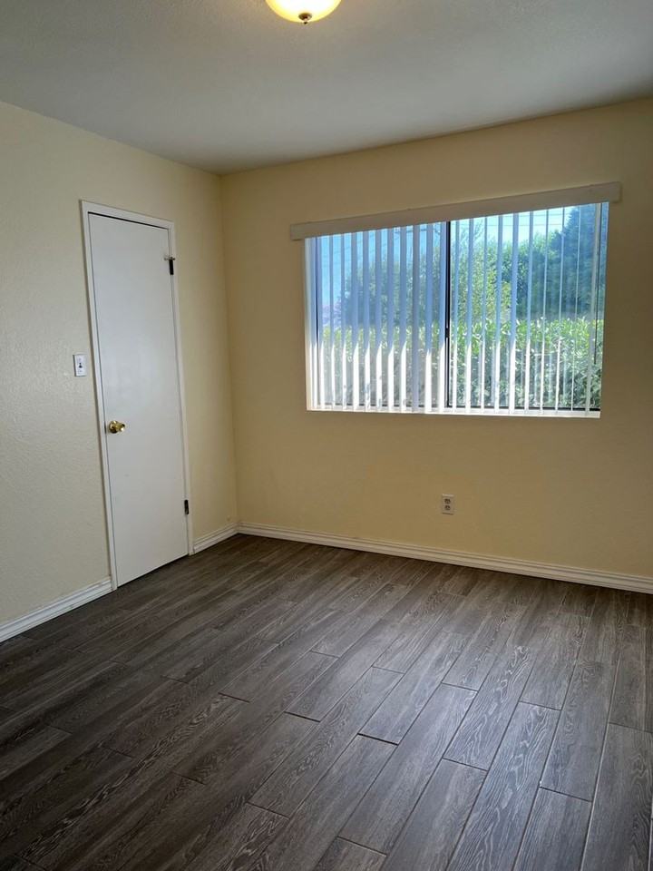 21421 Circle Dr - Photo 7 of 10