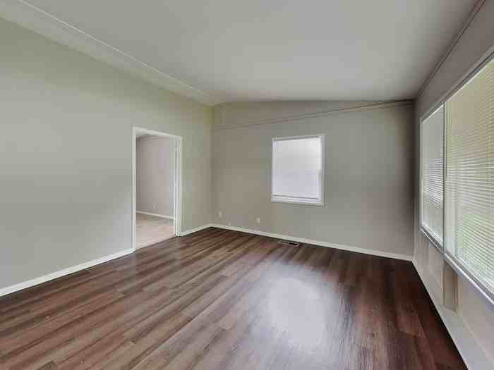 120 Brookside Dr - Photo 4 of 21