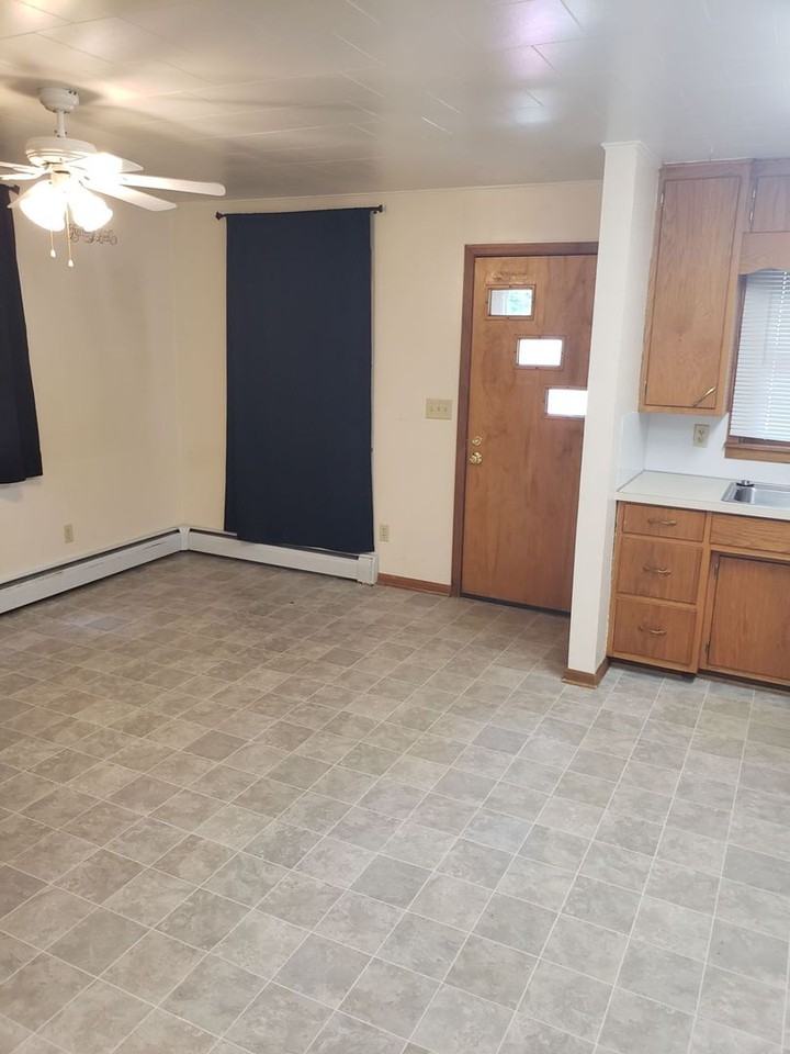 23 E Bloomer St #21 - Photo 4 of 5
