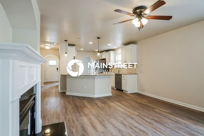 1073 Crawford Ct - Photo 6 of 17