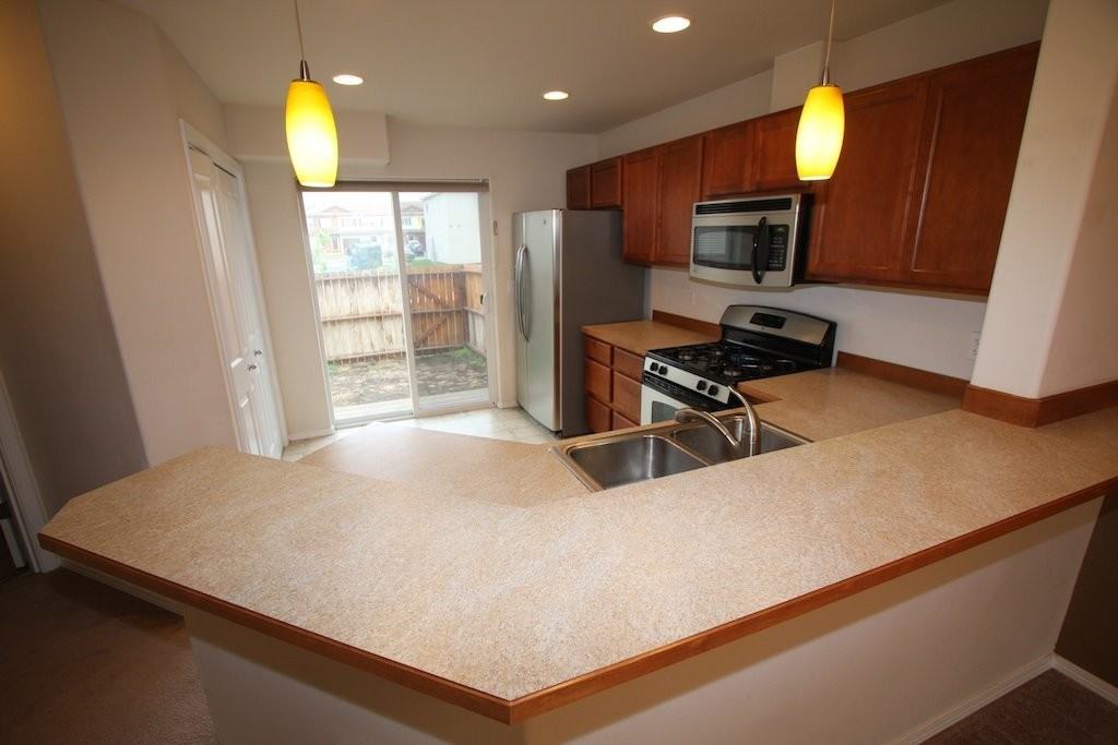 147 Matthew Paul Way - Photo 3 of 10