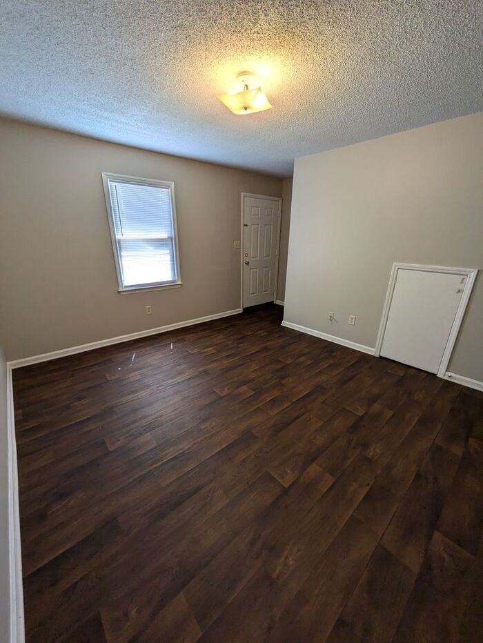 1637 16th St Ne #01 - Photo 2 of 10
