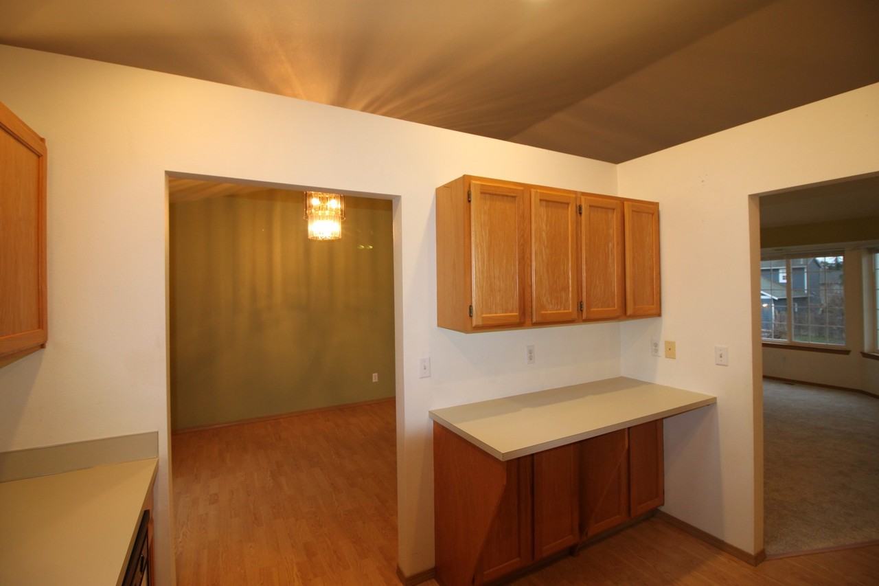 1520 Sw 9th Ave - Photo 3 of 16