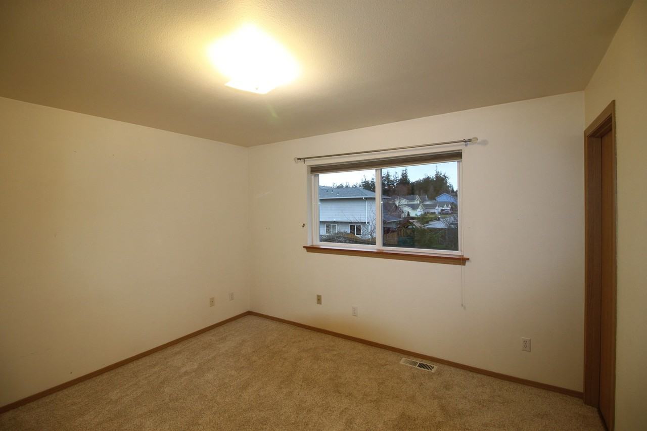 1520 Sw 9th Ave - Photo 7 of 16