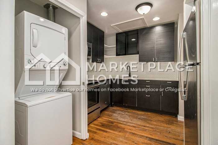 517 Woodward Ave Se - Photo 6 of 17