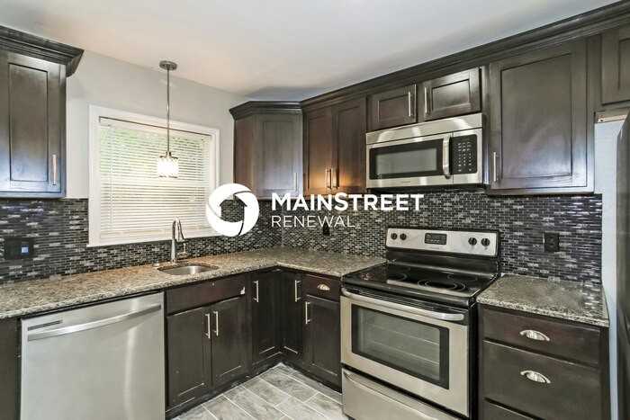 229 W 8th St - Photo 7 of 16