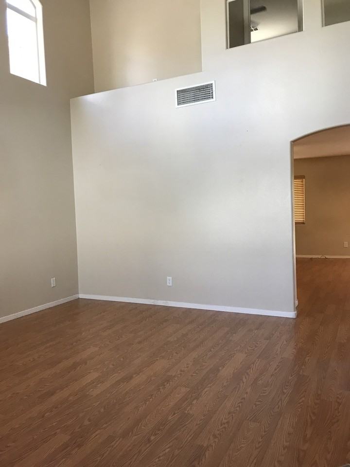 8725 Radiant Ruby Ave - Photo 3 of 22