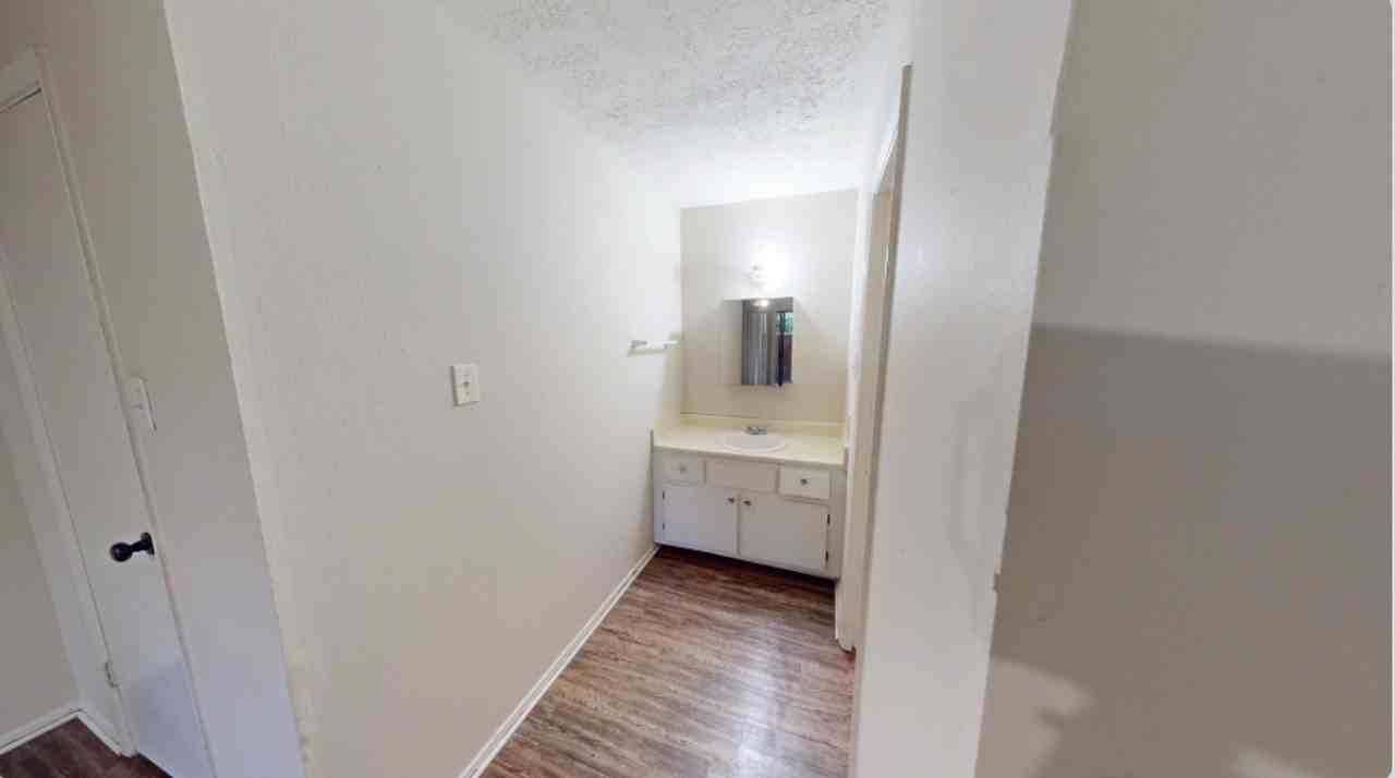1107 Verde Dr #77 - Photo 6 of 9
