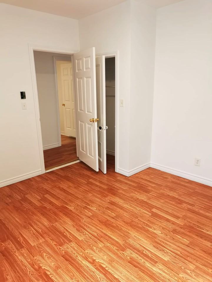 314 Princess St #1 - Photo 7 of 10