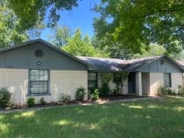 featured image of 10701 Edgewater Rd