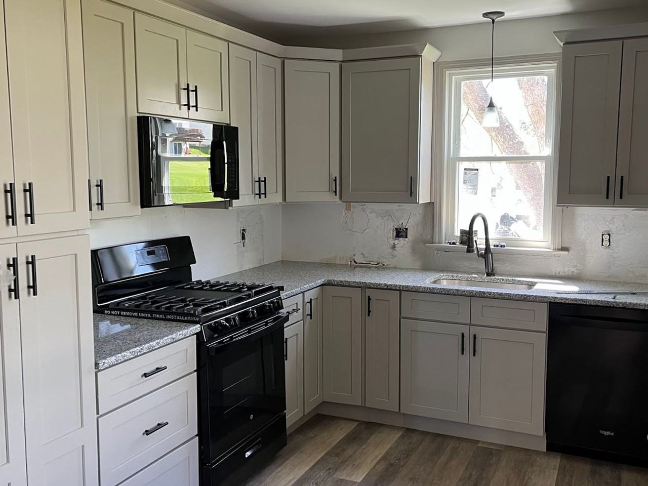 36 N Lee St - Photo 3 of 11
