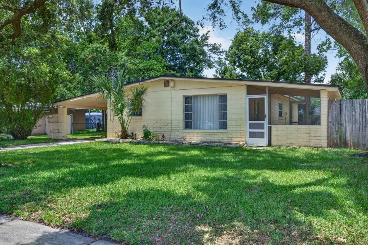 5527 Beney Rd - Photo 4 of 29