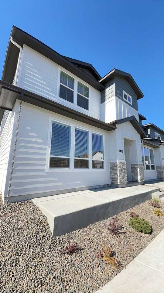6125 N Tarako Ave - Photo 3 of 16