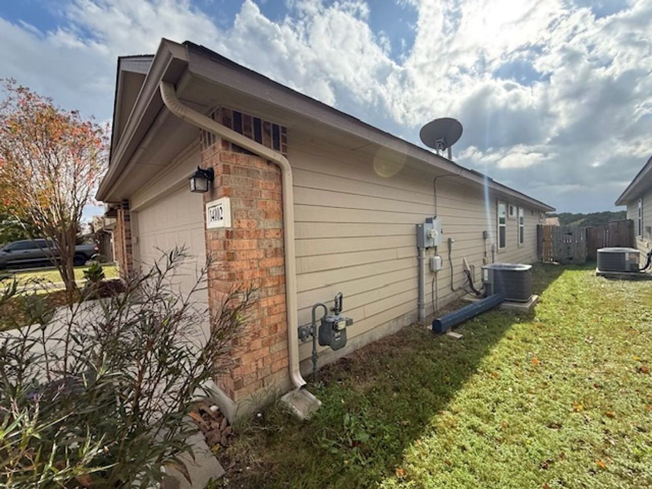 14102 Cremello Fls - Photo 2 of 15