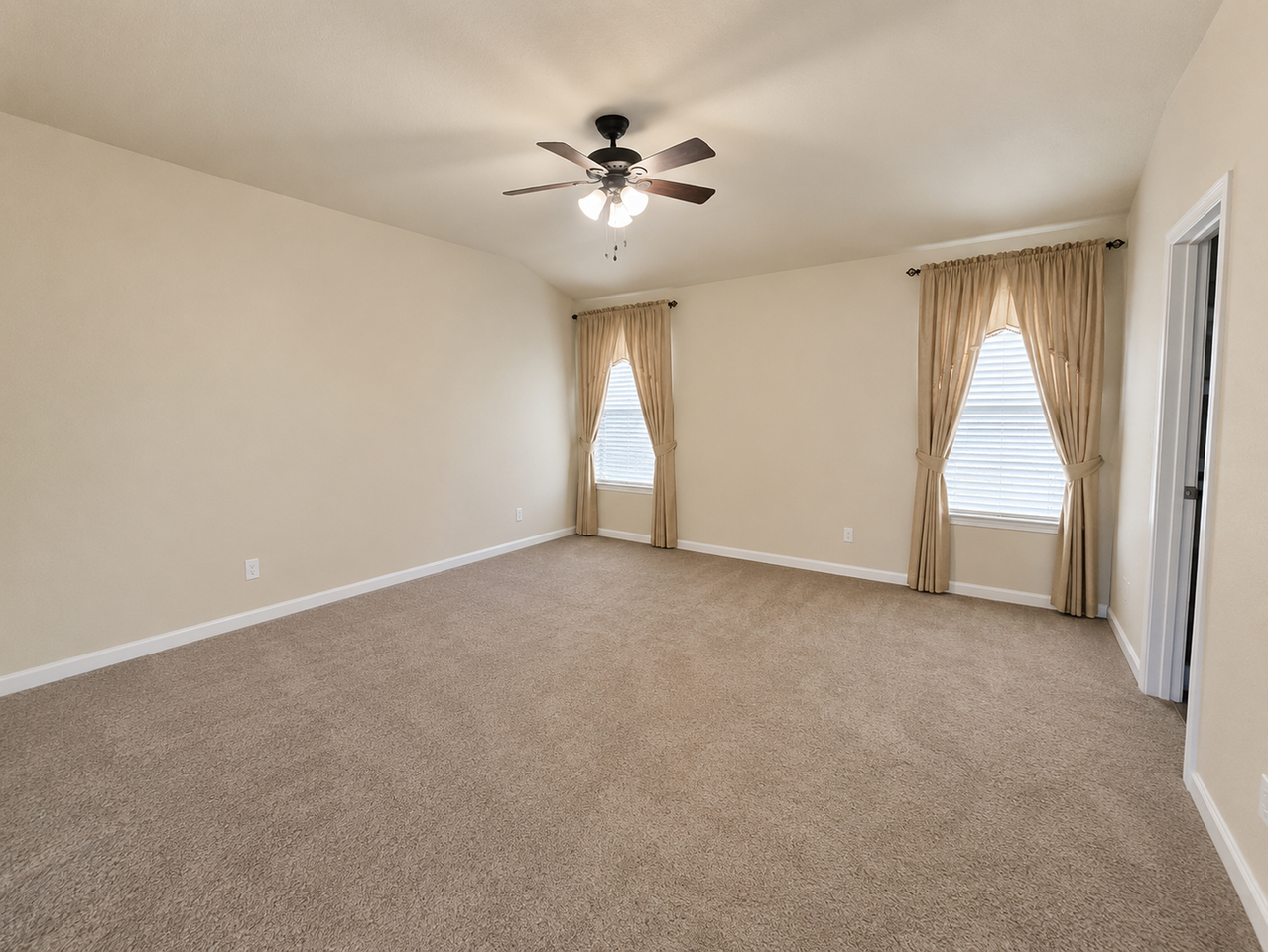 14102 Cremello Fls - Photo 7 of 15