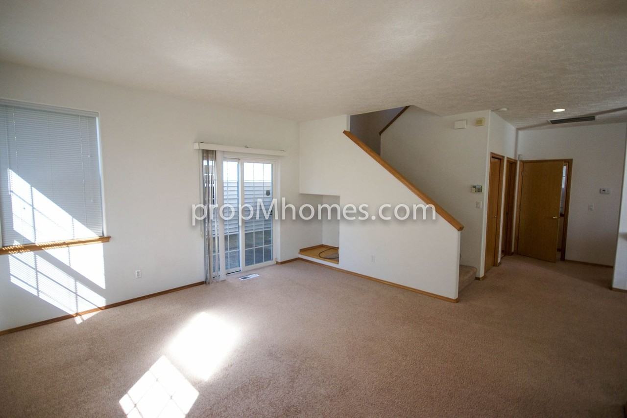 15045 Se Elm Park Dr - Photo 5 of 21