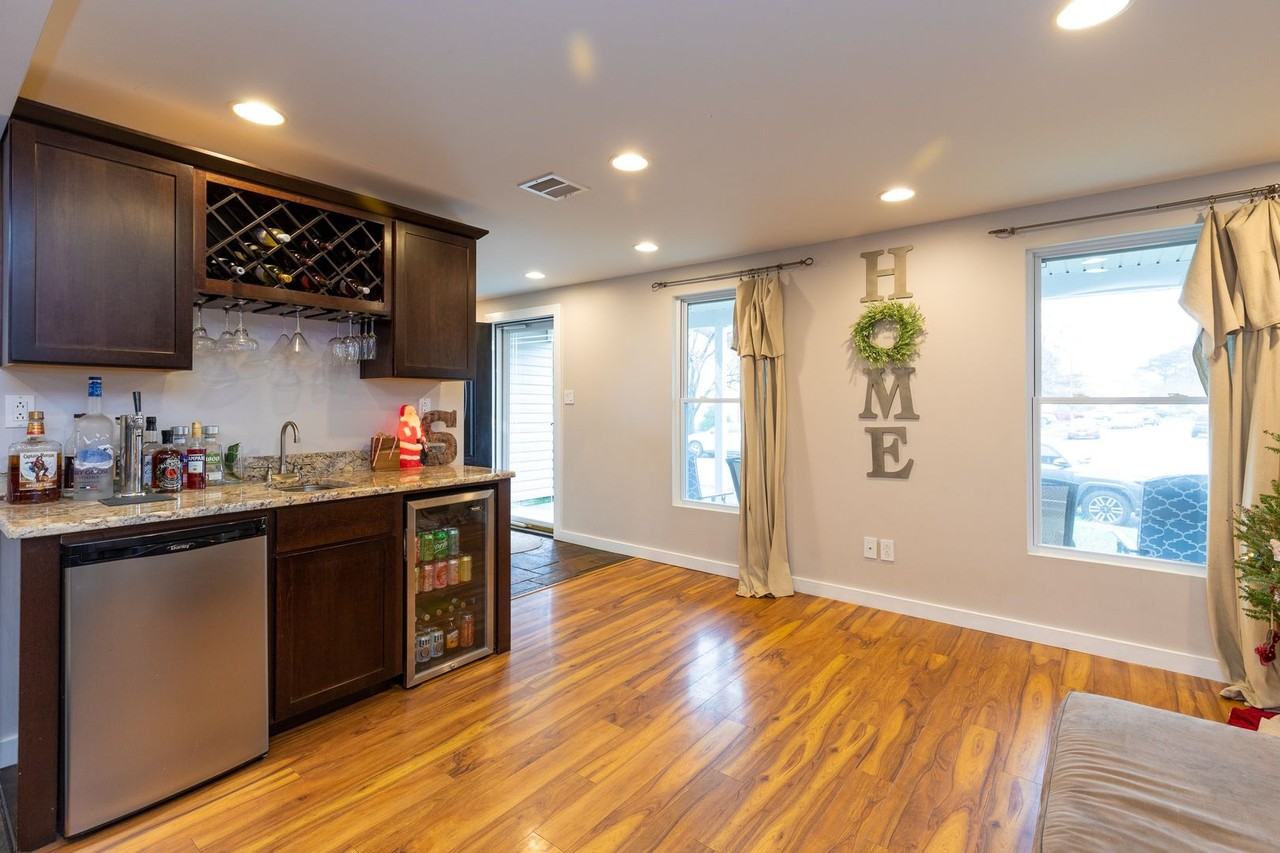1025 Gauguin Dr - Photo 4 of 25