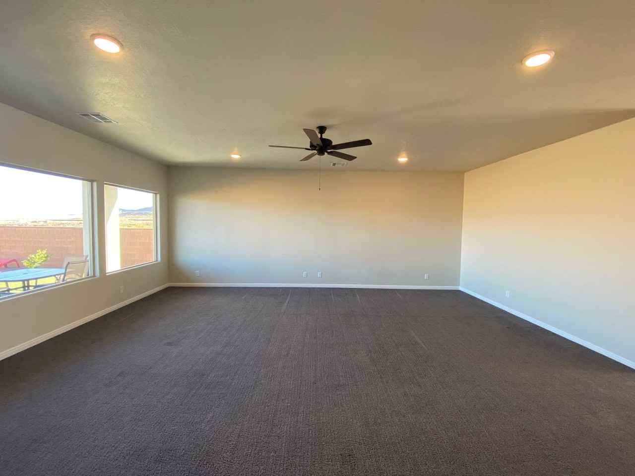 3403 E 2890 S - Photo 5 of 24