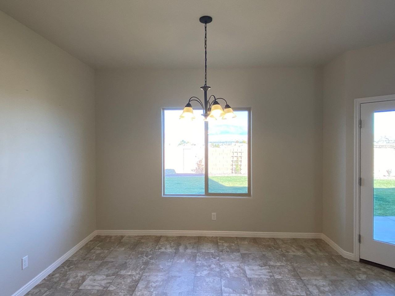 3403 E 2890 S - Photo 7 of 24