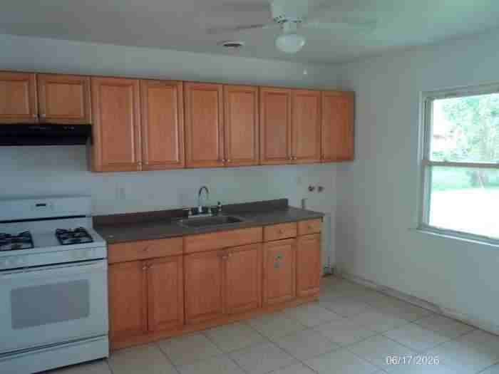 26751 Belanger St - Photo 5 of 10