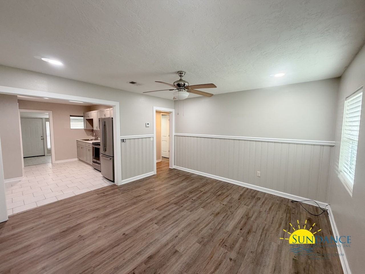 130A 2nd St - Photo 2 of 14
