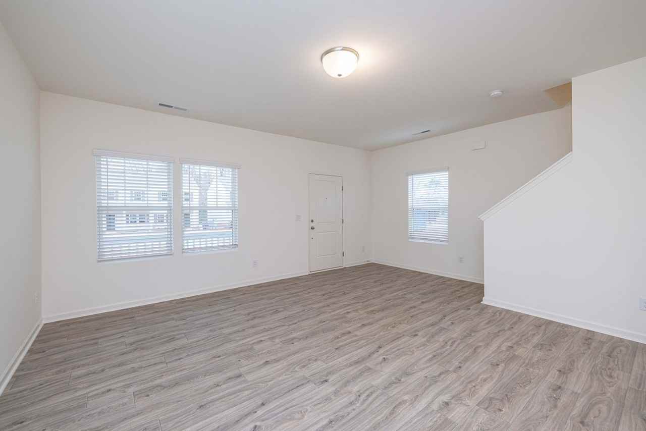 495 Kincaid Rd - Photo 5 of 29