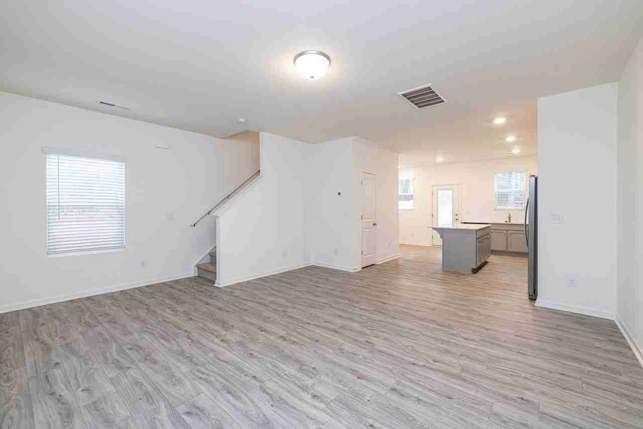 495 Kincaid Rd - Photo 6 of 29