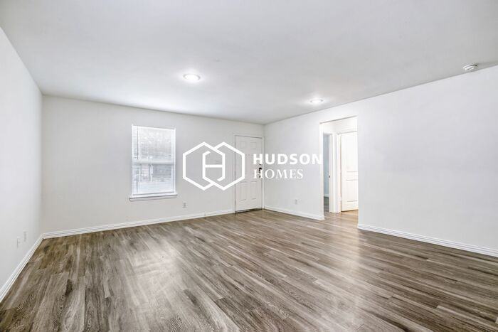 1205 Booker St - Photo 3 of 14