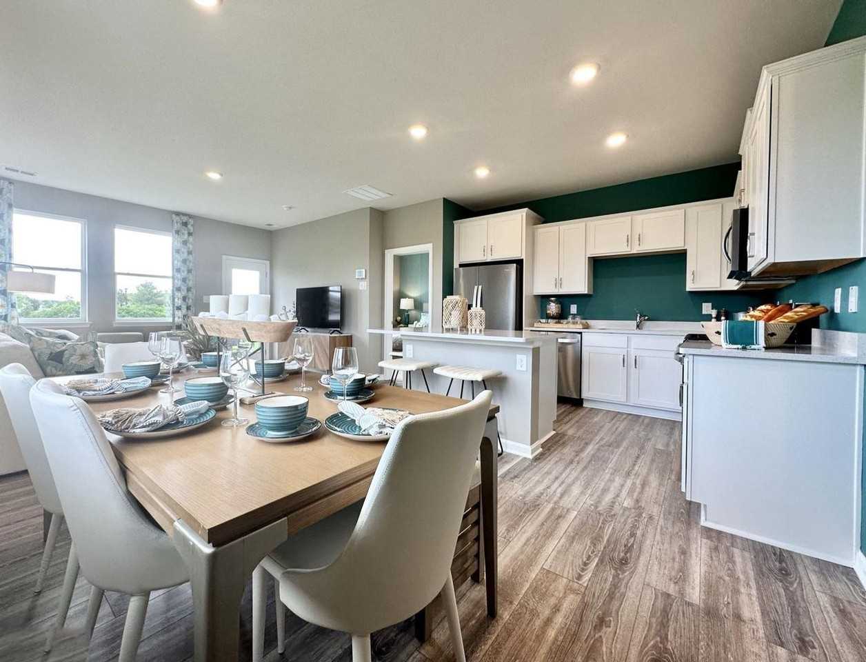 39114 Sail Away Ln - Photo 7 of 30