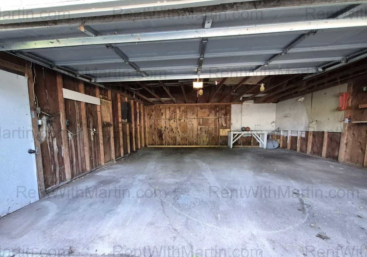 1128 Mulberry St - Photo 4 of 27
