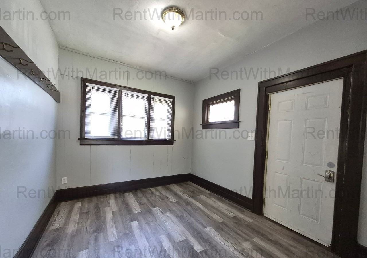 1128 Mulberry St - Photo 5 of 27