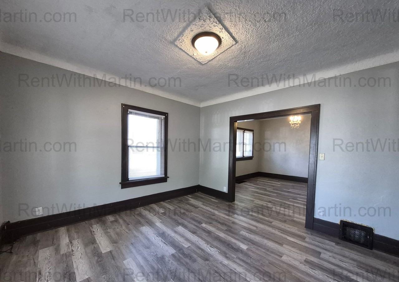 1128 Mulberry St - Photo 6 of 27