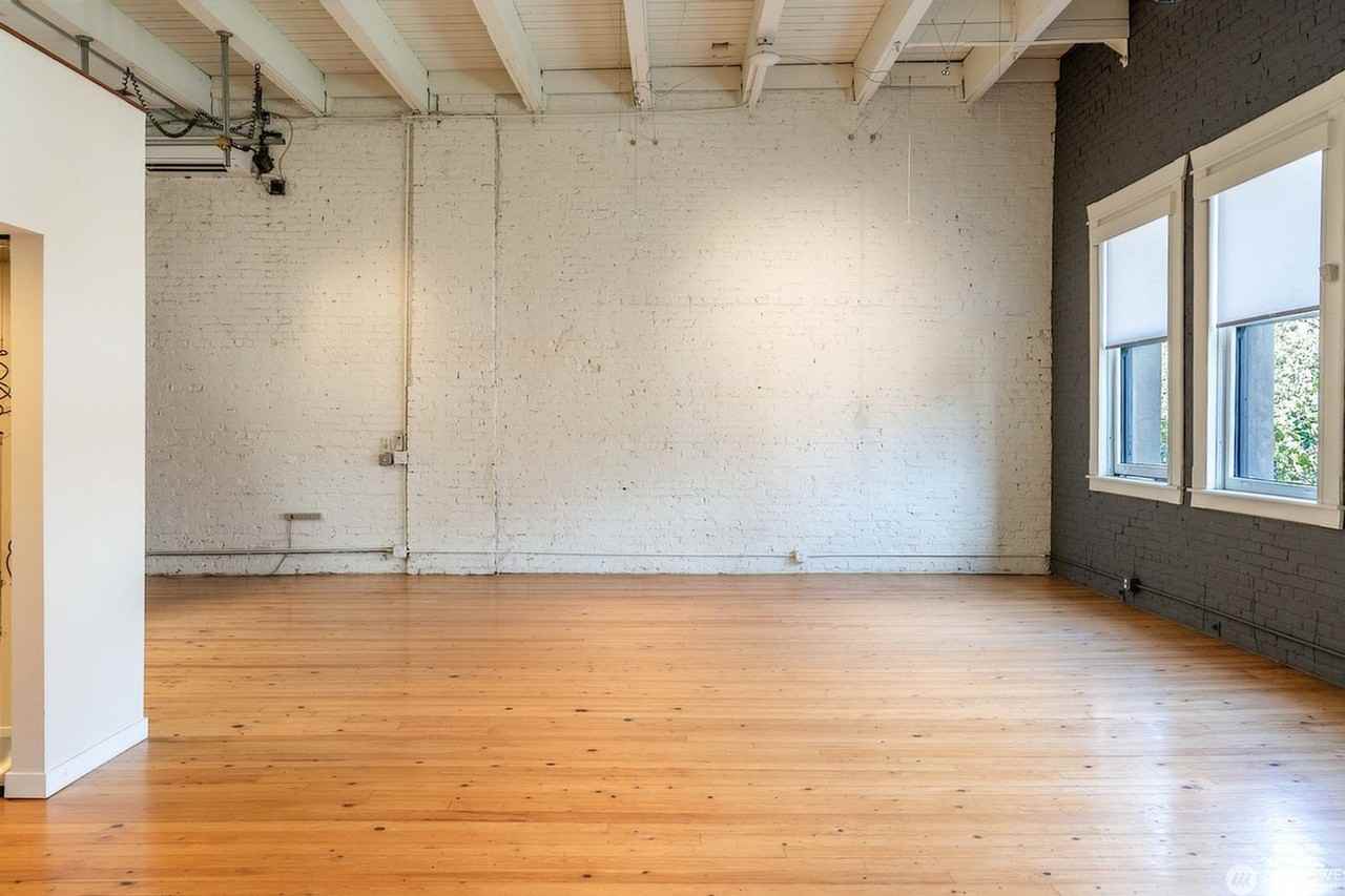 80 S Jackson St #408 - Photo 3 of 18