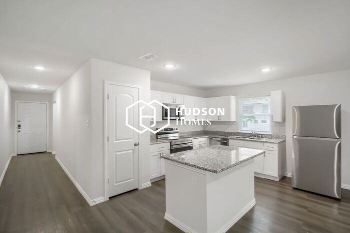 2022 Parrott Ave - Photo 5 of 14